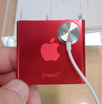 iPod nano裏面　限定カラー(PRODUCT) RED