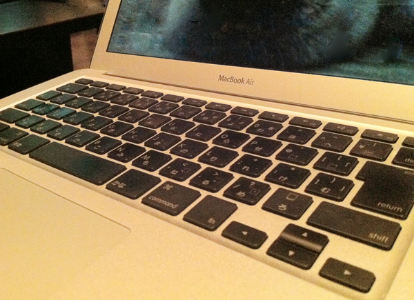 MacBook Air（late 2010）キーボードは低い